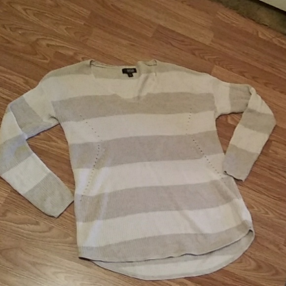 a.n.a Tops - ana Stripe swearer  White Cream Large A Round tail